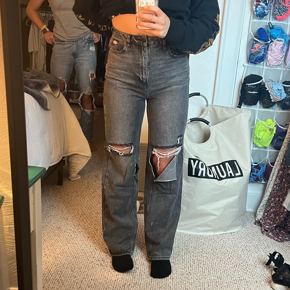 Black Ripped Highwaisted Jeans
